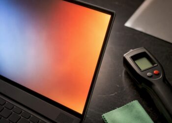 Unauffälliges OLED-Panel mit dezenter Wärmeentwicklung